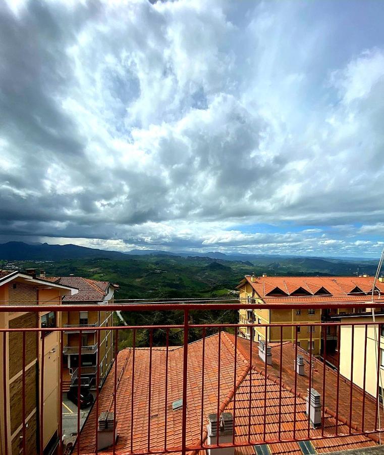 Appartamento Al Centro Storico Di San Marino Zewnętrze zdjęcie